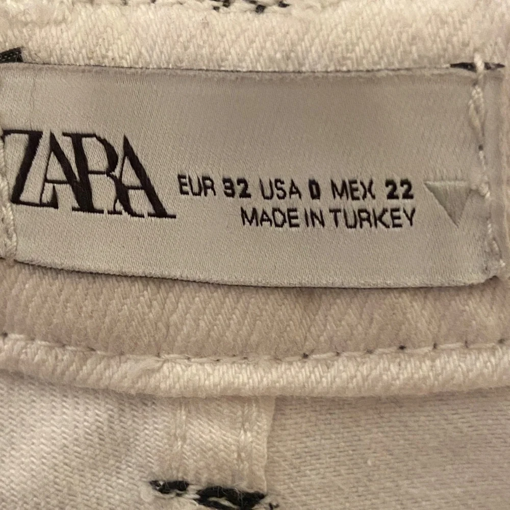 Zara Gray and Black Wide Leg Women's Jeans, Size 0 - Picture 7 of 8